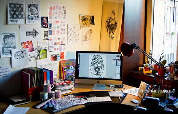 gills-desk
